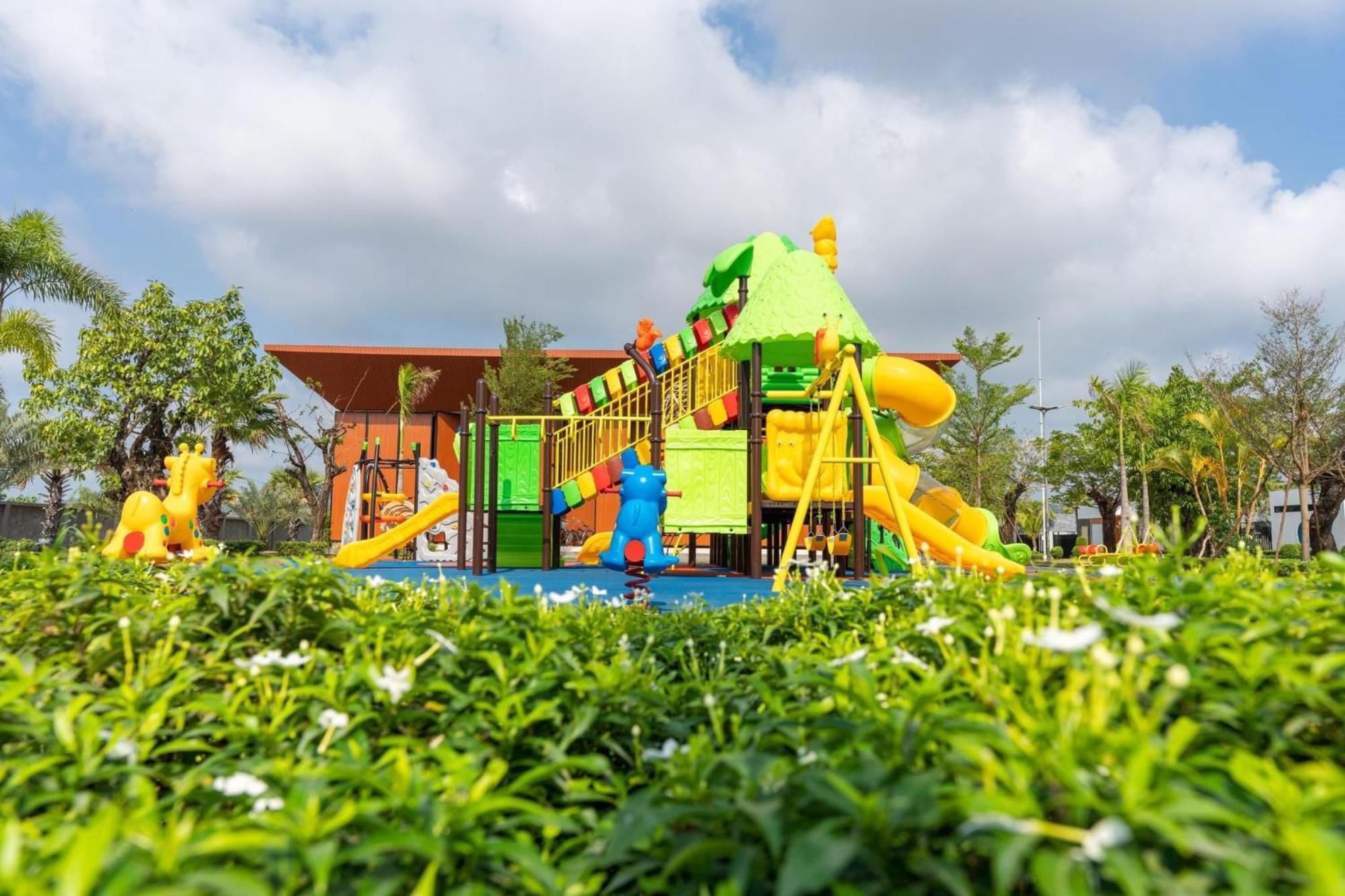 Wonderland Suites And Resort Sihanoukville Exterior photo